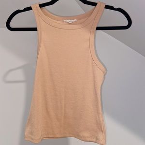 tan tank top!